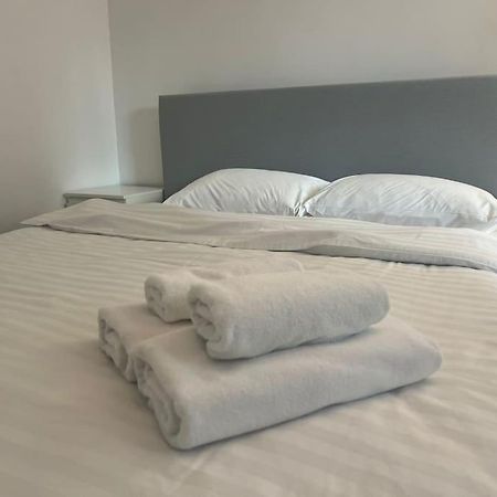 Cipariu Corner Apartment คลูจ-นาโปกา ภายนอก รูปภาพ