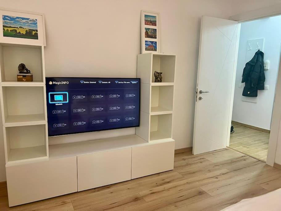 Cipariu Corner Apartment คลูจ-นาโปกา ภายนอก รูปภาพ